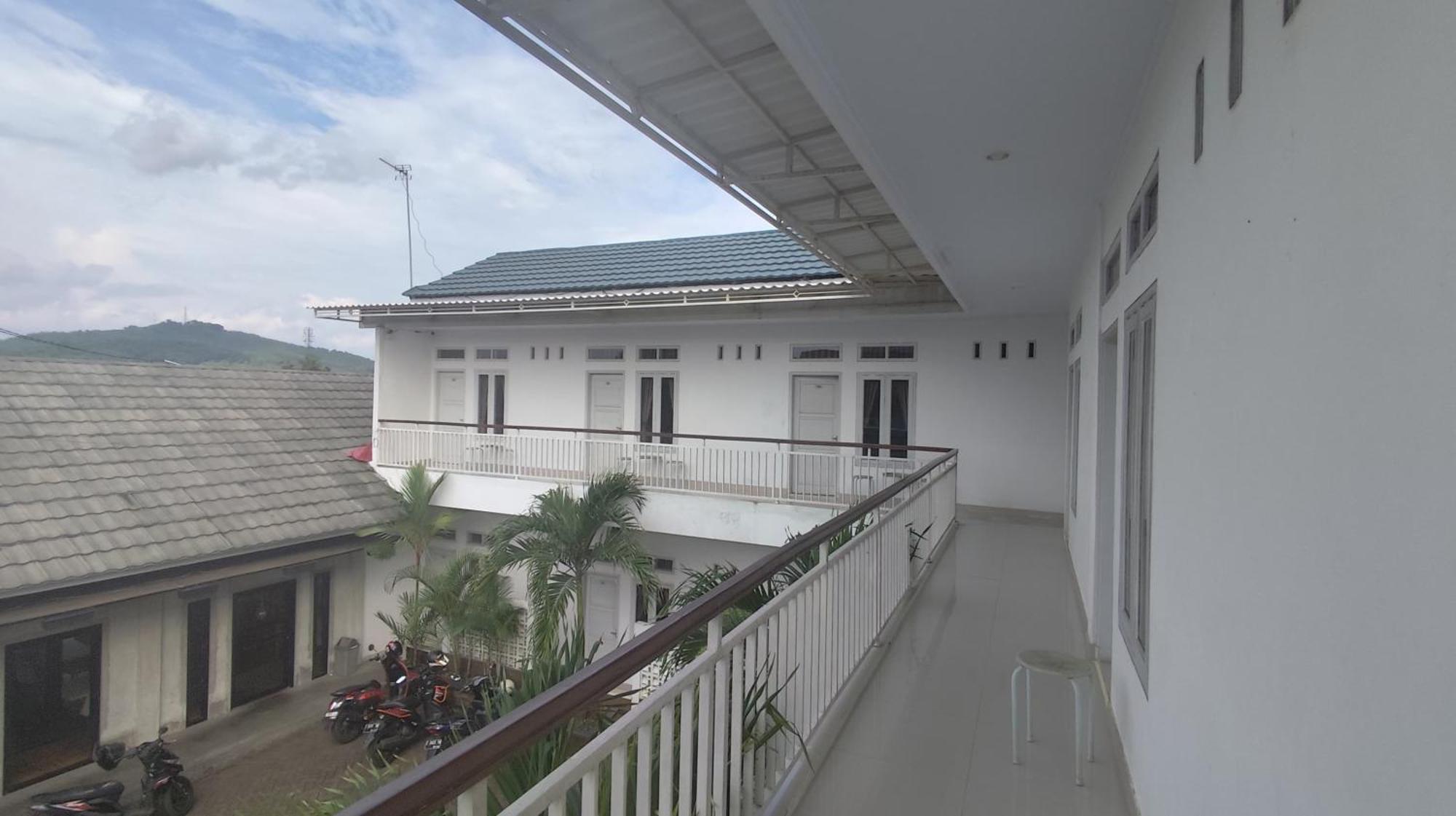 Backyard Guest House Banjar  Exterior foto